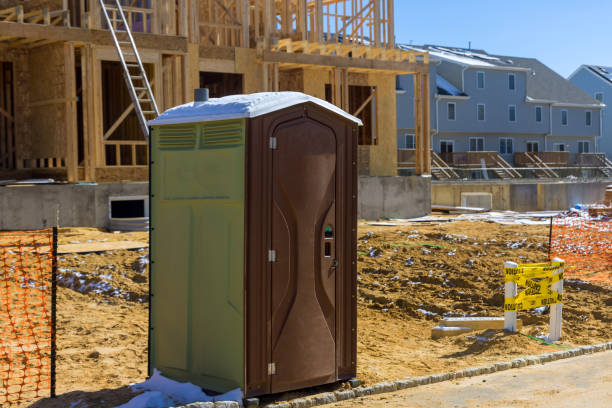 Best Portable restroom trailer rental  in Meadowbrook, CA