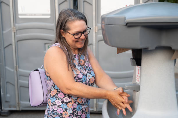 Porta potty services near me in Meadowbrook, CA